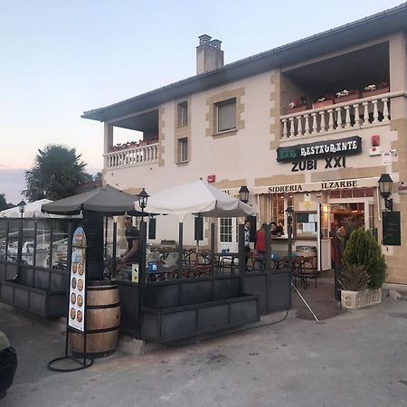 Hostal Zubi XXI Пуэнте-ла-Рейна Экстерьер фото